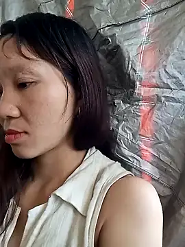 bonnie-00 online show from 11/11/25, 03:06