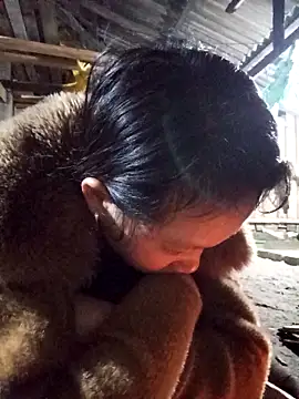 bonnie-00 online show from 11/14/25, 10:51