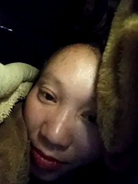 bonnie-00 online show from 11/19/25, 11:05