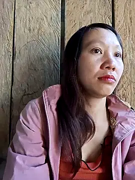 bonnie-00 online show from 11/28/25, 05:54