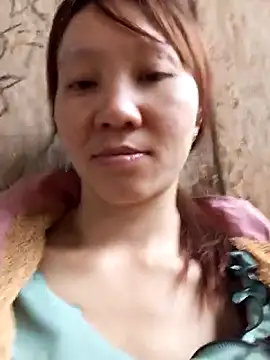 Snapshot of bonnie-00 chatting on 04/19/26, 02:11 bonnie-00 online show from 04/19/26, 02:11