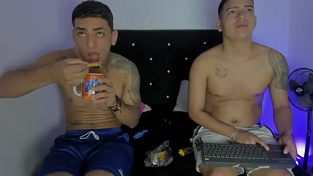 maykel and mike online show from 11/12/25, 09:32