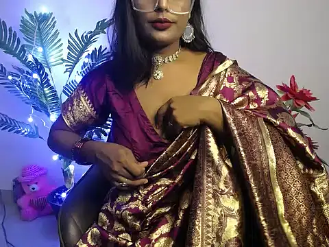 Naughtyy stripgirl online show from 09/23/25, 04:21