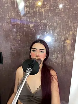 cherry skinny  online show from 12/14/25, 04:07