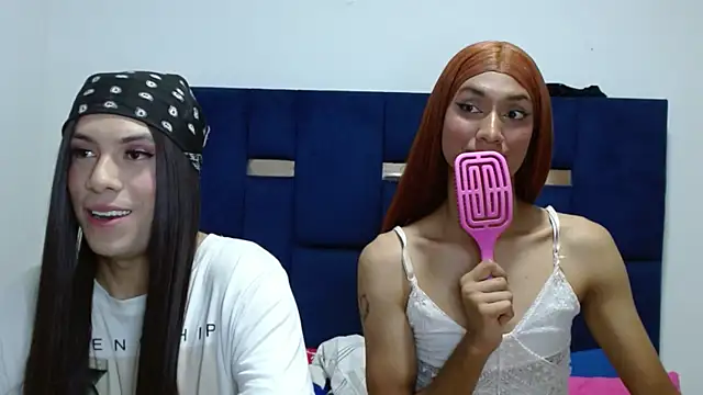 PinkLuna LolaBloom online show from 05/15/26, 11:45