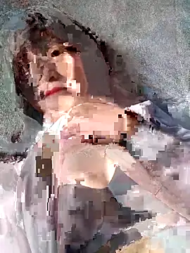 Snapshot of Mina-pusy chatting on 10/12/25, 12:31 Mina-pusy online show from 10/12/25, 12:31