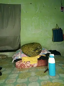 Snapshot of sonali134 chatting on 10/27/25, 05:50 sonali134 online show from 10/27/25, 05:50