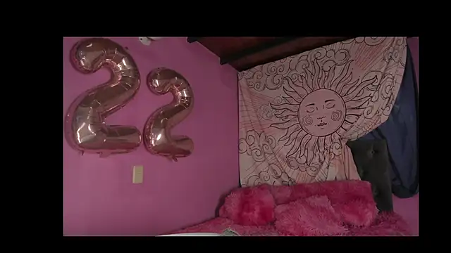 Missmoonstar online show from 09/15/25, 10:32