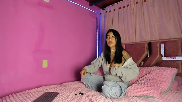 Missmoonstar online show from 11/05/25, 03:28