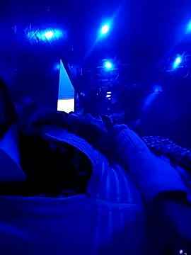 riyahot-3 online show from 12/21/25, 12:23