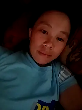 Snapshot of lyuyenkk chatting on 09/18/25, 06:48 lyuyenkk online show from 09/18/25, 06:48