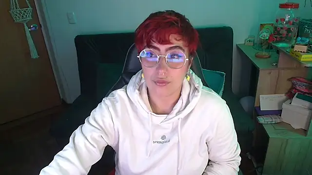 Miacatsito3 online show from 12/17/25, 03:45