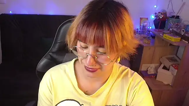 Miacatsito3 online show from 03/12/26, 12:06