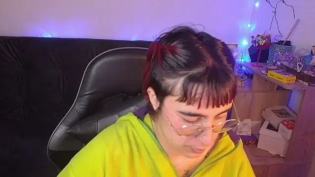 Miacatsito3 online show from 03/21/26, 02:38