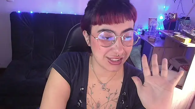 Miacatsito3 online show from 03/26/26, 04:56