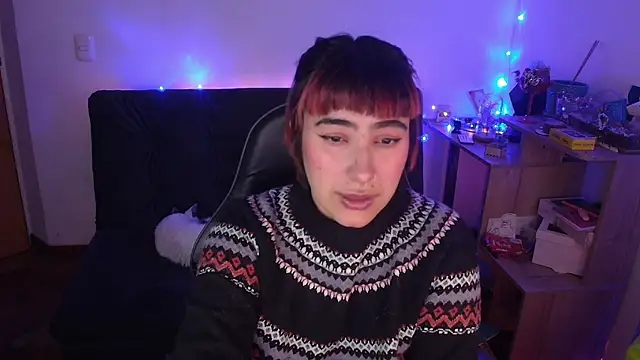 Miacatsito3 online show from 04/07/26, 05:41