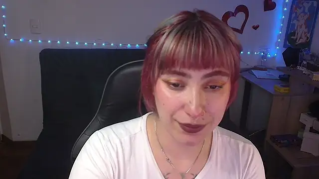 Miacatsito3 online show from 07/24/26, 03:04