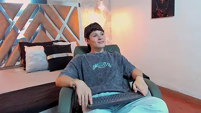 kraven lust online show from 10/04/25, 03:15