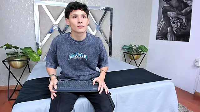 kraven lust online show from 10/19/25, 03:07