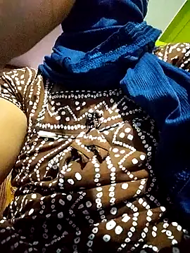 TAMI KAYAL online show from 10/23/25, 03:55