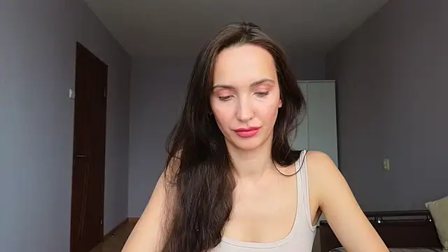 Lillian-Clark online show from 02/10/26, 08:18