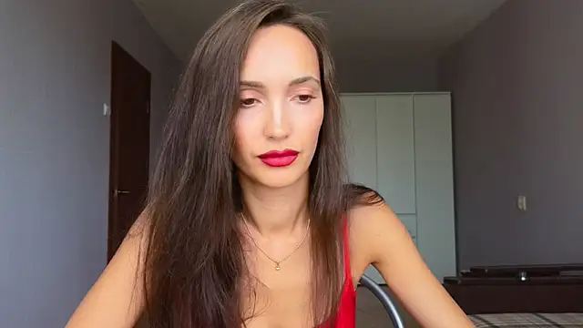 Lillian-Clark online show from 04/20/26, 07:55