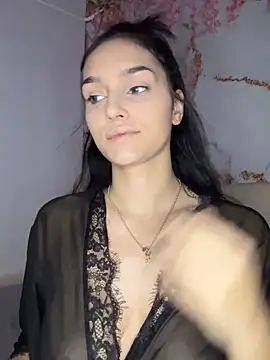 EllaBlowy online show from 12/04/25, 08:23