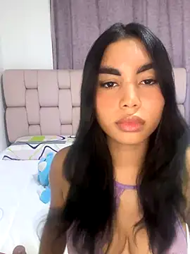 karolaalcendra online show from 10/02/25, 04:41