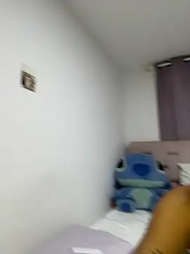 karolaalcendra online show from 11/03/25, 03:41