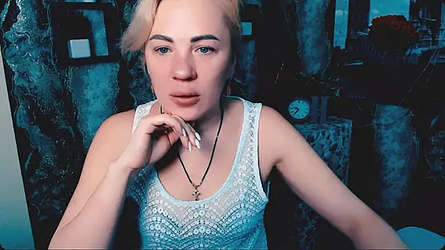 EmmaCat  online show from 01/08/26, 06:16