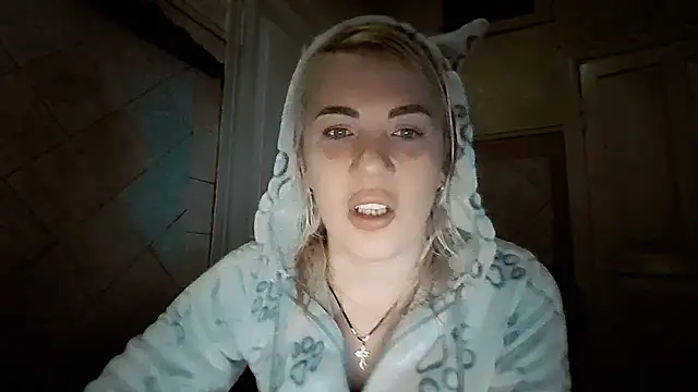 EmmaCat  online show from 02/14/26, 04:15