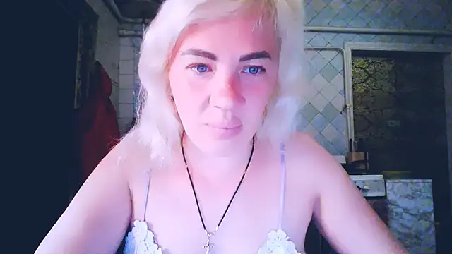 EmmaCat  online show from 05/16/26, 03:14