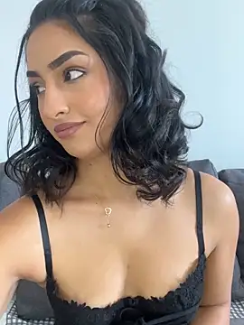 Mia spicyy online show from 11/14/25, 09:52