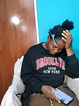 BlondieBitch online show from 11/28/25, 09:28