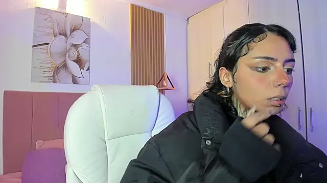 KoraRousee online show from 10/07/25, 01:30