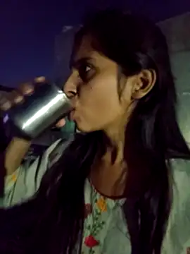 Saloni-Gupta online show from 10/25/25, 07:19