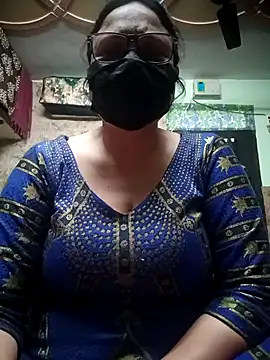 thehotlady online show from 01/19/26, 03:54