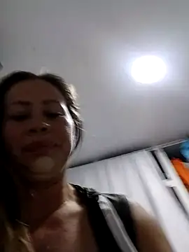 LaraCaliente online show from 11/14/25, 03:16