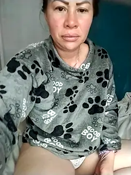 LaraCaliente online show from 03/24/26, 11:48