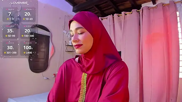 ShanaJamil online show from 10/23/25, 12:04