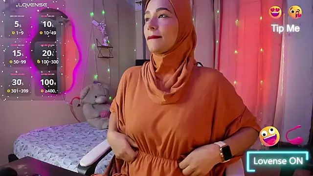 ShanaJamil online show from 12/03/25, 02:37