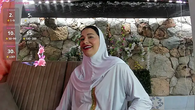ShanaJamil online show from 06/09/26, 12:17