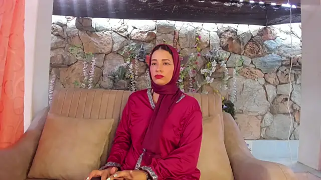 Snapshot of ShanaJamil chatting on 07/16/26, 12:11 ShanaJamil online show from 07/16/26, 12:11