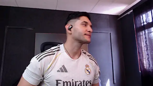 RichardMilleer online show from 04/07/26, 02:17