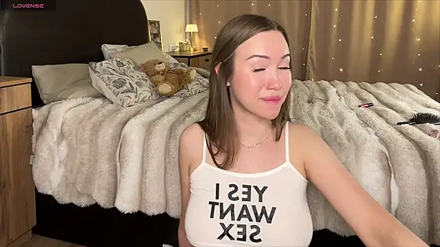 Snapshot of Amelia_Ray_ chatting on 05/02/26, 11:32 Amelia Ray online show from 05/02/26, 11:32