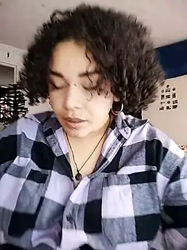 Julie wallace online show from 11/26/25, 12:50