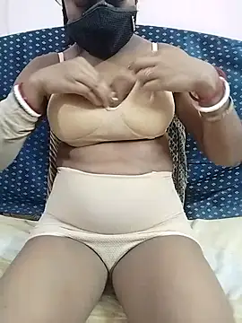 Snapshot of Bengalibeauty96 chatting on 10/30/25, 06:19 Bengalibeauty96 online show from 10/30/25, 06:19