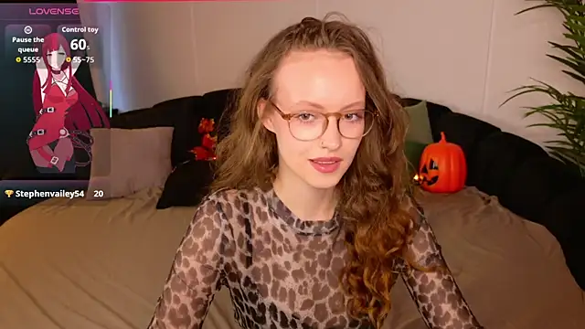 SallyPinkman online show from 10/21/25, 02:07