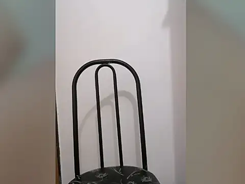 sexyynoturno  online show from 09/23/25, 02:25