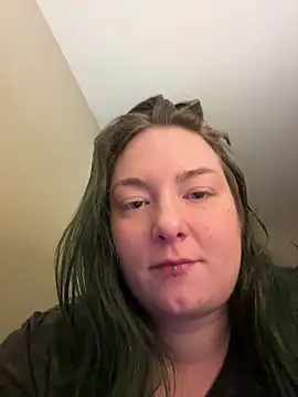 lizbabyy27 online show from 01/15/26, 10:09